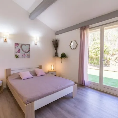 La Felyvonne: Familiale Avec Terrasse Et Vue Villa Hyeres